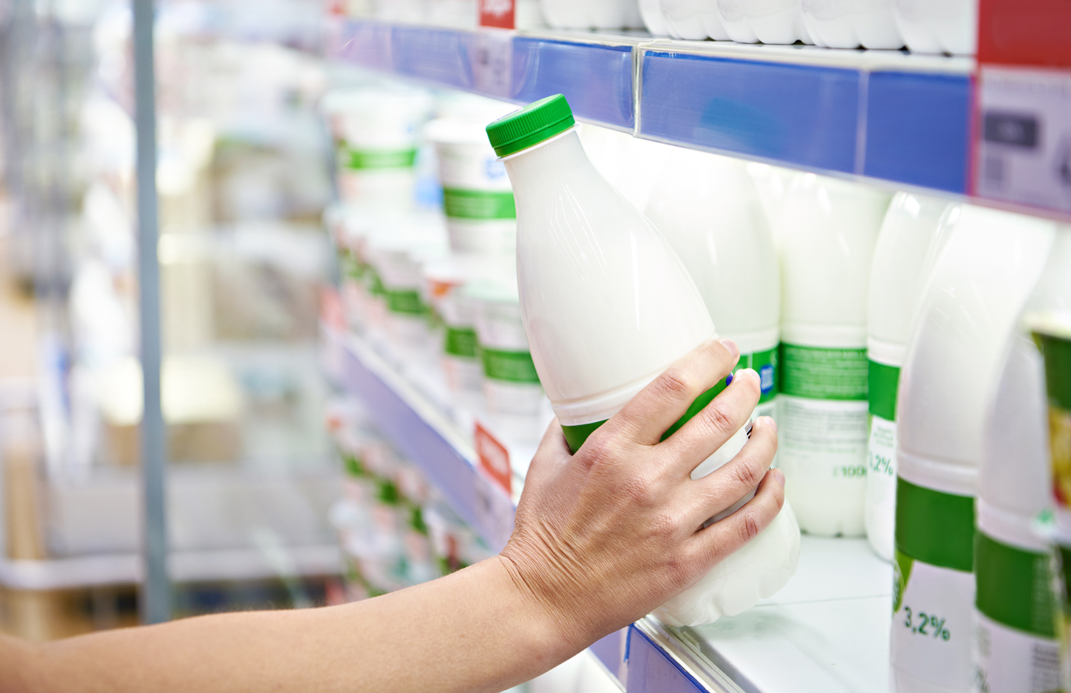 Flavor Changes of Milk in Commercial Milk Merchandisers